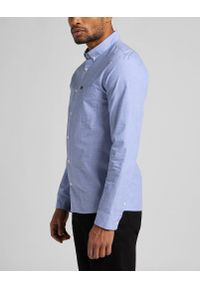 Lee - KOSZULA MATERIAŁOWA MĘSKA LEE SLIM BUTTON DOWN WASHED BLUE L66XNFLR. Typ kołnierza: button down. Materiał: materiał #5