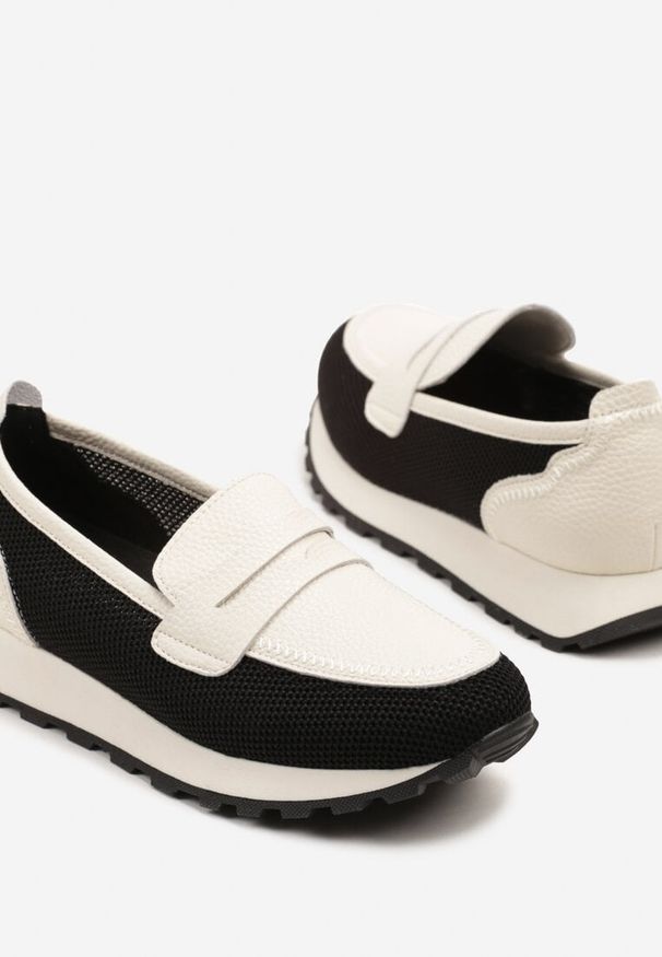 Born2be - Czarne Skórzane Półbuty Mokasyny Aroti. Okazja: na co dzień. Kolor: czarny. Materiał: skóra. Styl: klasyczny, elegancki, casual