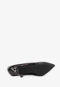 Renee - Czarne Czółenka Lakierowane na Szpilce z Aplikacją 3D Ianvyre. Okazja: na co dzień. Kolor: czarny. Materiał: lakier. Wzór: aplikacja. Obcas: na szpilce. Styl: casual, elegancki #6