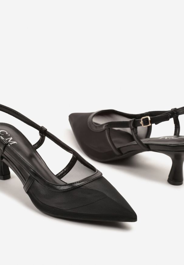 Renee - Czarne Siateczkowe Sandały Slingback na Niskim Obcasie Syltewi. Okazja: na co dzień. Nosek buta: szpiczasty. Zapięcie: pasek. Kolor: czarny. Materiał: jeans. Obcas: na obcasie. Styl: elegancki, casual. Wysokość obcasa: niski
