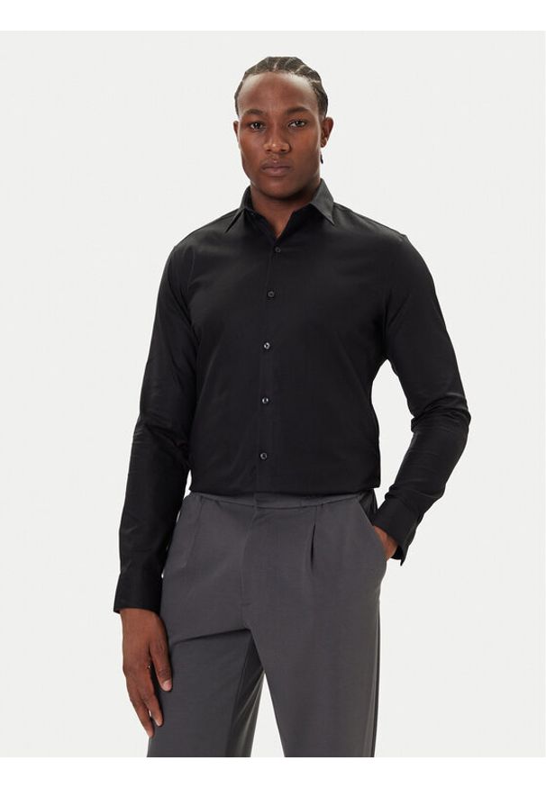 Calvin Klein Koszula LV019EU053 Czarny Slim Fit. Kolor: czarny. Materiał: bawełna