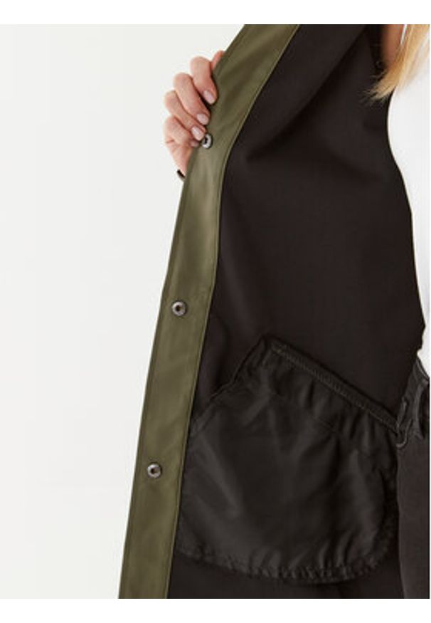 only - ONLY Kurtka przeciwdeszczowa 15261734 Zielony Regular Fit. Kolor: zielony. Materiał: syntetyk