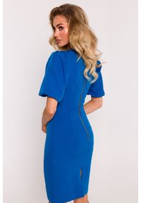 MOE - Elegancka ołówkowa sukienka dekolt V bufiaste rękawy niebieska. Kolor: niebieski. Typ sukienki: ołówkowe. Styl: elegancki