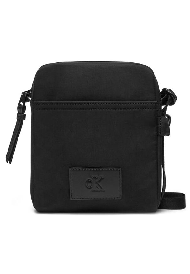 Calvin Klein Jeans Saszetka Metro Nylon Phone Cb Ny LV04G1055G Czarny. Kolor: czarny. Materiał: materiał