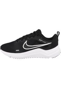 Buty do biegania damskie Nike Downshifter 12. Zapięcie: sznurówki. Kolor: czarny. Materiał: guma, materiał, syntetyk, tkanina. Szerokość cholewki: normalna. Model: Nike Downshifter