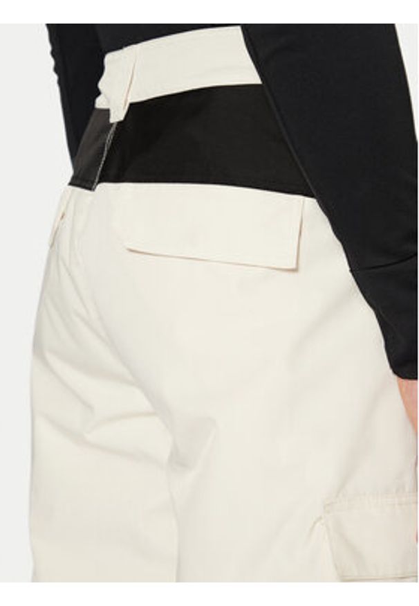 Guess Spodnie narciarskie M4PB59 WH0K0 Écru Regular Fit. Materiał: syntetyk. Sport: narciarstwo