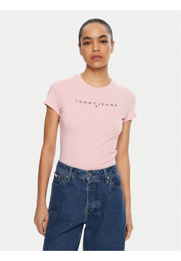 Tommy Jeans T-Shirt Linear DW0DW18398 Różowy Slim Fit. Kolor: różowy. Materiał: bawełna
