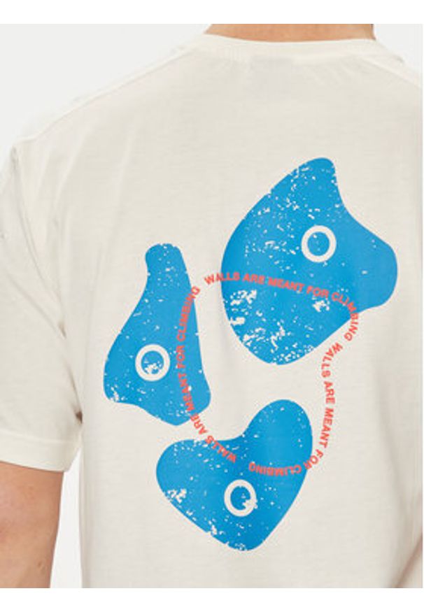 The North Face T-Shirt NF0A880R Écru Regular Fit. Materiał: bawełna
