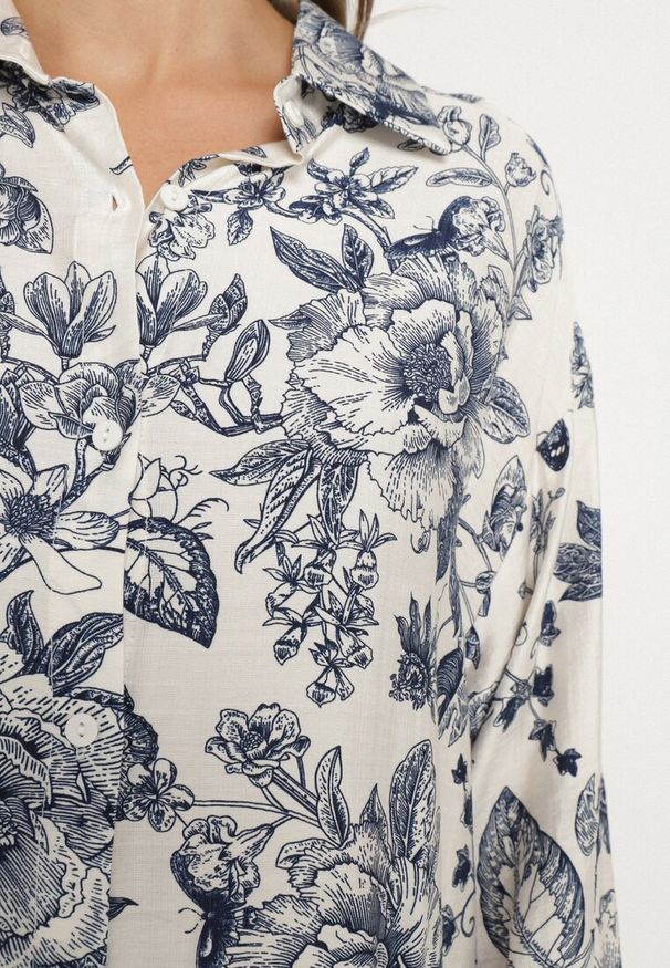 Born2be - Niebieska Wiskozowa Sukienka Koszulowa w Kwiaty Varvesa. Okazja: na co dzień. Typ kołnierza: kołnierzyk klasyczny. Kolor: niebieski. Materiał: wiskoza. Długość rękawa: długi rękaw. Wzór: kwiaty. Typ sukienki: koszulowe. Styl: klasyczny, casual, elegancki