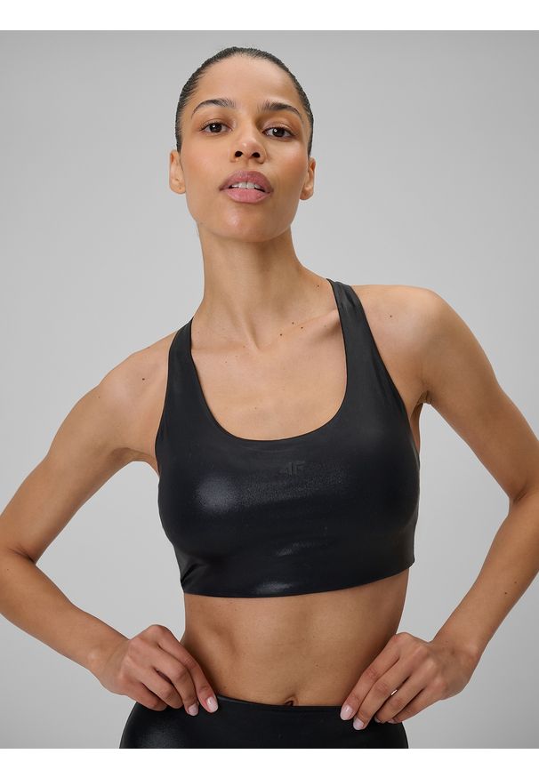 4f - 4F Biustonosz do jogi z niskim wsparciem damski - czarny XS. Kolor: czarny. Materiał: guma, skóra, materiał. Sport: joga i pilates