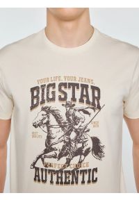 Big-Star - Koszulka męska z linii Authentic z nadrukiem perłowa Patter 103. Okazja: na co dzień. Kolor: kremowy. Materiał: dzianina, jeans, materiał. Wzór: nadruk. Styl: casual, klasyczny #4