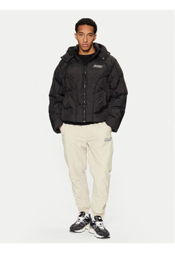 Karl Kani Kurtka zimowa Sport Patch Artic 60760028 Czarny Regular Fit. Kolor: czarny. Materiał: syntetyk. Sezon: zima. Styl: sportowy