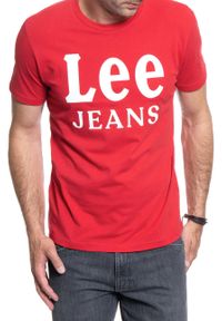 Lee - LEE LEE JEANS TEE BRIGHT RED L62BFQEF. Kolor: czerwony. Materiał: jeans