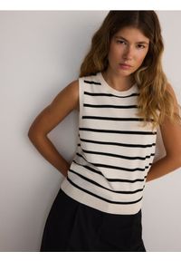 Reserved - Top z wiskozą - wielobarwny. Materiał: wiskoza #1