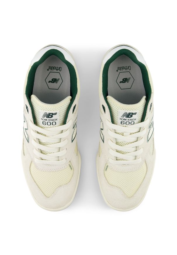 Buty męskie New Balance Numeric UN600TTR – beżowe. Kolor: beżowy. Materiał: dresówka, zamsz, materiał, guma. Szerokość cholewki: normalna. Sport: skateboard, bieganie, fitness