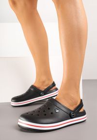 Born2be - Czarno-Czerwone Klapki z Paskiem Podtrzymującym Piętę Tiaria. Okazja: na co dzień. Kolor: czarny. Sezon: lato. Styl: casual