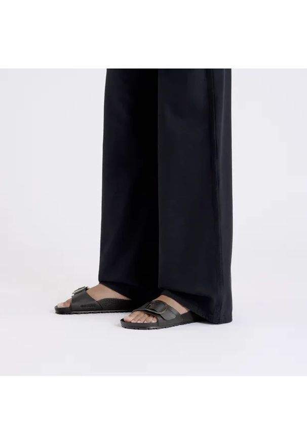 Birkenstock - Klapki damskie BIRKENSTOCK Madrid Big Buckle EVA Black. Okazja: na co dzień, na plażę. Kolor: czarny. Sezon: lato. Styl: elegancki, casual