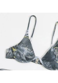 Intica - Bikini z usztywnianym biustonoszem na plażę i basen Onesia. Kolor: różowy. Materiał: materiał #8