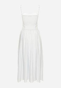 Born2be - Jasnoniebieska Wiskozowa Sukienka z Bawełną z Zakładką Atenavia. Okazja: na co dzień. Kolor: niebieski. Materiał: bawełna, wiskoza. Długość rękawa: na ramiączkach. Typ sukienki: proste. Styl: klasyczny, casual, elegancki #7