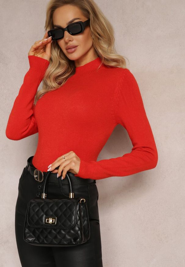 Renee - Pomarańczowy Golf z Długim Rękawem Eruwen. Typ kołnierza: golf. Kolor: pomarańczowy. Materiał: tkanina, dzianina. Długość rękawa: długi rękaw. Długość: długie. Sezon: zima, jesień