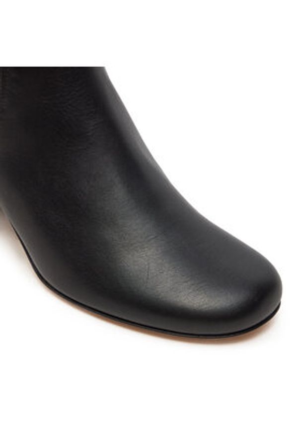 Weekend Max Mara Sztyblety Este 24257960146 Czarny. Kolor: czarny. Materiał: skóra