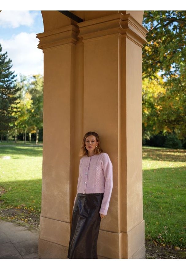 Reserved - Spódnica z imitacji skóry - bordowy. Kolor: czerwony. Materiał: skóra