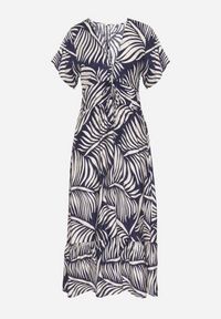 Born2be - Niebieska Sukienka Wiskozowa Rozkloszowana w Liściasty Print Draledia. Typ kołnierza: dekolt w serek. Kolor: niebieski. Materiał: wiskoza. Długość rękawa: krótki rękaw. Wzór: nadruk. Typ sukienki: rozkloszowane #5