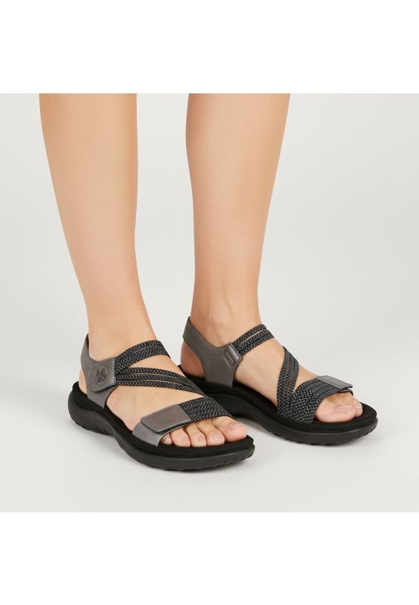 Szare Sandały Rieker Sportowe Obuwie Damskie. Okazja: na co dzień. Zapięcie: rzepy. Kolor: szary. Wzór: paski. Sezon: lato. Styl: sportowy