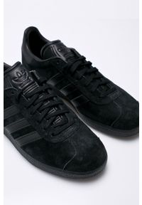 adidas Originals - Buty Gazelle CQ2809 CQ2809-CBLACK/CBL. Nosek buta: okrągły. Zapięcie: sznurówki. Kolor: czarny. Szerokość cholewki: normalna. Model: Adidas Gazelle #4