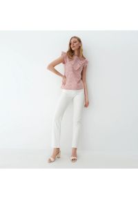 Mohito - Ażurowa bluzka z bawełny - Różowy. Kolor: różowy. Materiał: bawełna. Wzór: ażurowy #1
