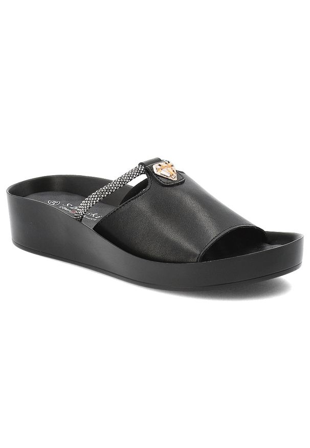 Czarne Klapki S.Barski Modne Obuwie Damskie. Okazja: na co dzień. Kolor: czarny. Wzór: gładki, aplikacja. Sezon: lato. Obcas: na koturnie. Styl: casual, elegancki
