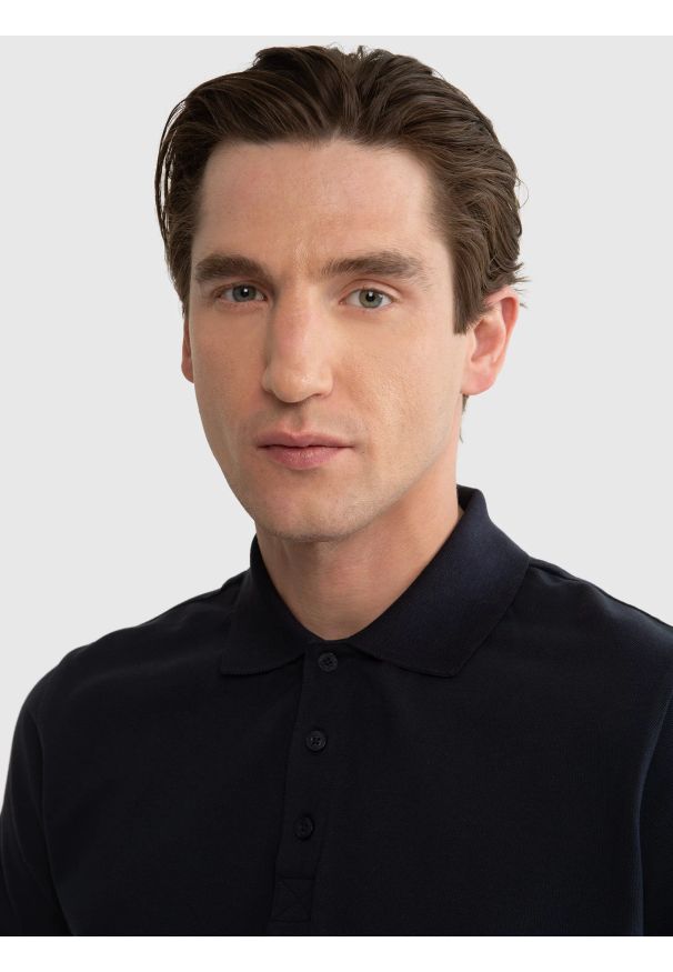 Big-Star - Koszulka męska polo granatowa Markolinos 403. Okazja: na co dzień. Typ kołnierza: polo. Kolor: niebieski. Materiał: bawełna, materiał. Styl: casual, retro, vintage