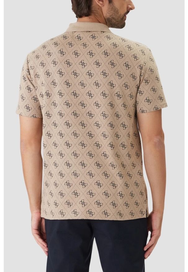 Guess - GUESS Beżowa męska koszulka polo w monogram 4G Jacquard, Rozmiar M. Okazja: na co dzień. Typ kołnierza: polo. Kolor: beżowy. Styl: elegancki, casual, klasyczny