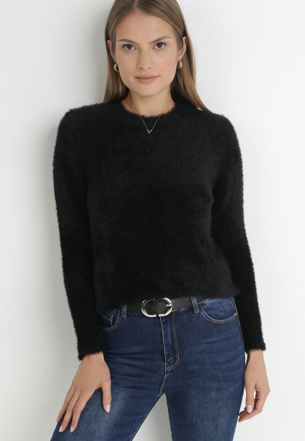 Born2be - Czarny Sweter Wełniany Voma. Okazja: na co dzień. Kolor: czarny. Materiał: wełna. Długość rękawa: długi rękaw. Długość: długie. Styl: elegancki, klasyczny, casual