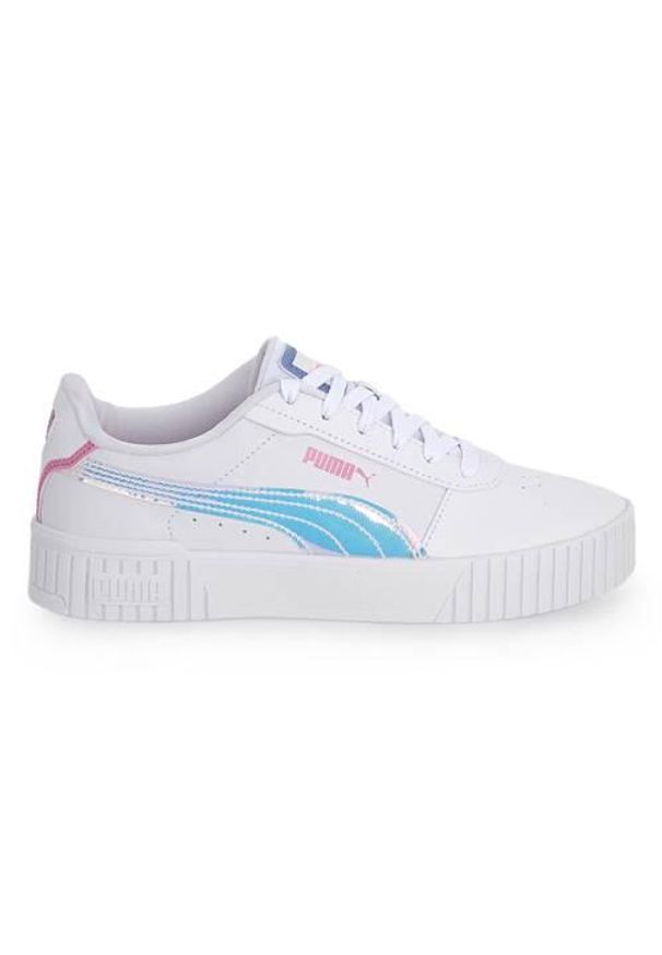 Buty do chodzenia damskie Puma Carina 2. Kolor: biały. Materiał: materiał, syntetyk. Szerokość cholewki: normalna. Sport: turystyka piesza