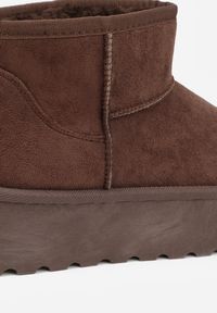 Renee - Brązowe Śniegowce z Imitacji Zamszu na Platformie z Niską Cholewką Reanirae. Okazja: na co dzień, na spacer. Wysokość cholewki: przed kostkę. Kolor: brązowy. Materiał: zamsz. Szerokość cholewki: normalna. Obcas: na platformie. Styl: casual #4