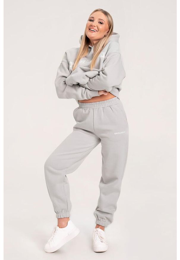 GYM GLAMOUR - Spodnie fitness damskie Gym Glamour dresowe. Kolor: szary. Materiał: dresówka. Sport: fitness