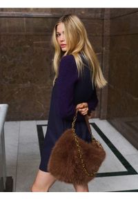 Reserved - Sukienka z ozdobnym detalem - fioletowy. Kolor: fioletowy. Materiał: tkanina, wiskoza. Typ sukienki: proste #1