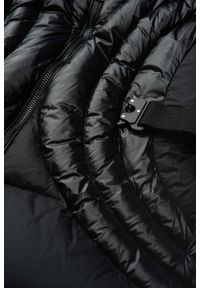 Blauer USA - BLAUER Czarny damski płaszcz Quincy Raincoat Long Jackets. Kolor: czarny. Materiał: poliamid, puch