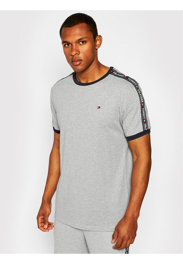 TOMMY HILFIGER - T-Shirt Tommy Hilfiger. Kolor: szary