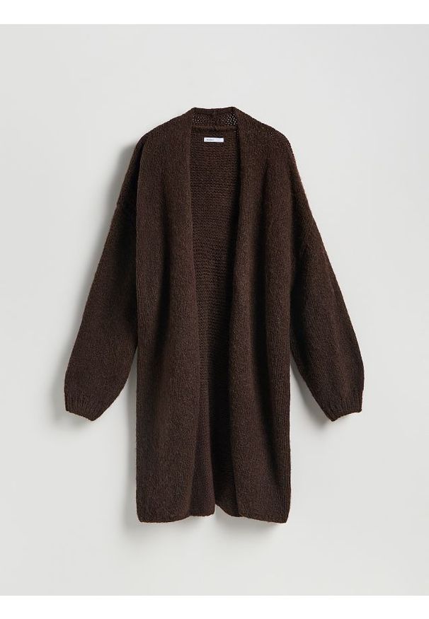 Reserved - Długi kardigan - ciemnobrązowy. Kolor: brązowy. Materiał: dzianina. Długość: długie