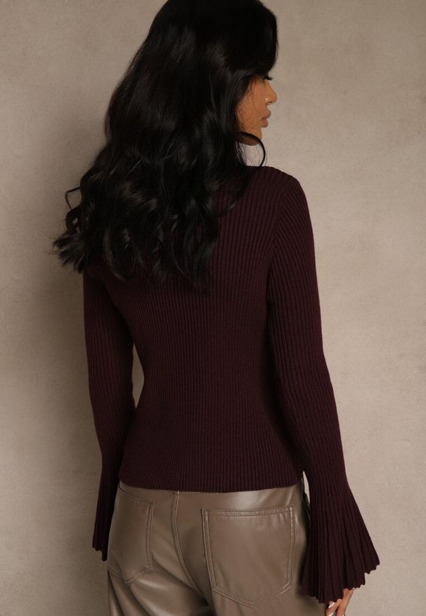 Renee - Bordowy Elegancki Prążkowany Kardigan z Wiskozą Guzikami i Rozszerzanymi Rękawami Otila. Okazja: na co dzień. Kolor: czerwony. Materiał: prążkowany, wiskoza. Styl: elegancki