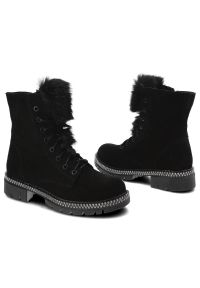 Czarne Botki Pollonus Skórzane Ocieplane Buty Damskie. Okazja: na co dzień. Kolor: czarny. Szerokość cholewki: normalna. Wzór: aplikacja. Materiał: skóra. Sezon: zima. Obcas: na obcasie. Styl: casual. Wysokość obcasa: niski #5