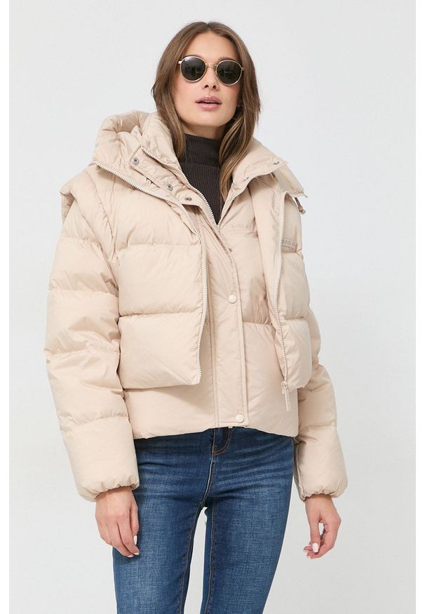 Miss Sixty kurtka puchowa damska kolor beżowy zimowa. Okazja: na co dzień. Kolor: beżowy. Materiał: puch. Sezon: zima. Styl: casual