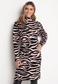 Born2be - Jasnoróżowa Sukienka Midi o Luźnym Kroju ze Zwierzęcym Motywem i Półgolfem Vissara. Kolor: różowy. Materiał: dzianina. Wzór: motyw zwierzęcy. Styl: klasyczny. Długość: midi #5