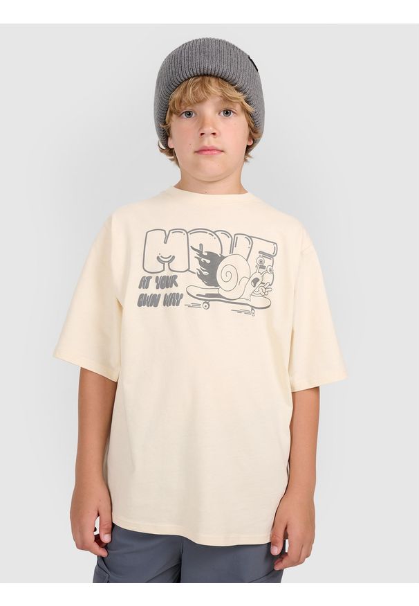 4f - 4F T-shirt oversize z nadrukiem chłopięcy - beżowy 146 (10-11 lat). Okazja: na co dzień. Kolor: beżowy. Wzór: nadruk. Sezon: lato. Styl: casual