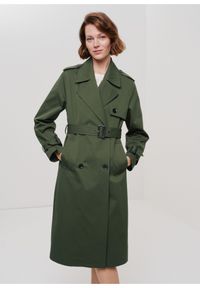 Ochnik - Zielony płaszcz damski z paskiem. Kolor: zielony. Materiał: poliester. Długość: długie #2