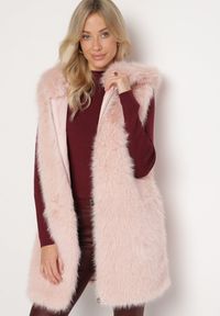 Born2be - Różowa Futerkowa Kamizelka z Kapturem o Prostym Kroju Sinthira. Okazja: na co dzień. Typ kołnierza: kaptur. Kolor: różowy. Materiał: jeans. Styl: casual, elegancki #6