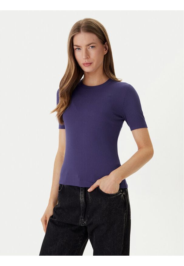 Calvin Klein T-Shirt LV044D246G Fioletowy Slim Fit. Kolor: fioletowy