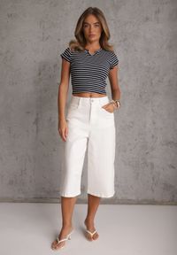 Renee - Granatowy Crop Top Bawełny z Prążkowanej Dzianiny w Paski Ozdobiony Wycięciem Ionilla. Okazja: na co dzień. Kolor: niebieski. Materiał: bawełna, prążkowany, dzianina. Wzór: aplikacja, paski. Styl: casual #8
